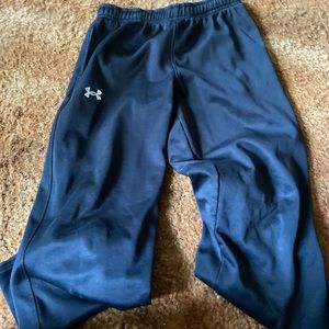 Youth Large under armour pants.
